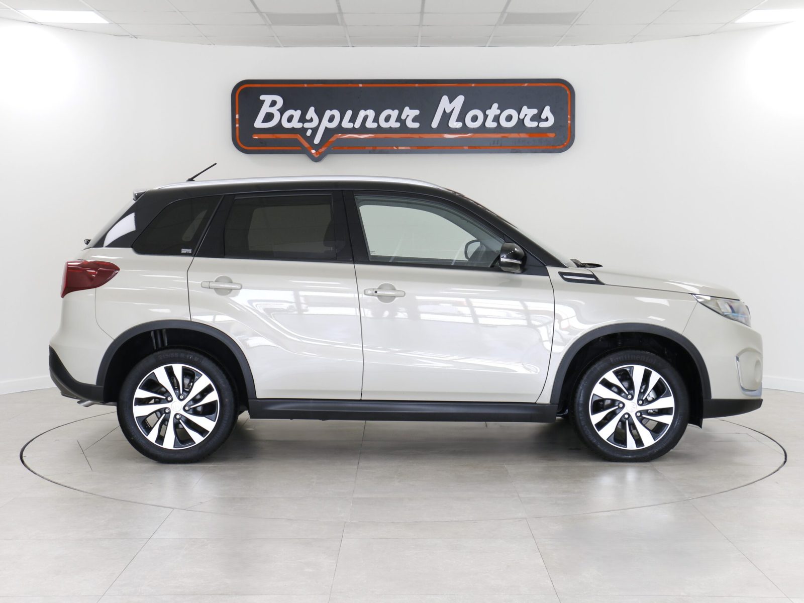 Suzuki Escudo Hybrid 1.5L