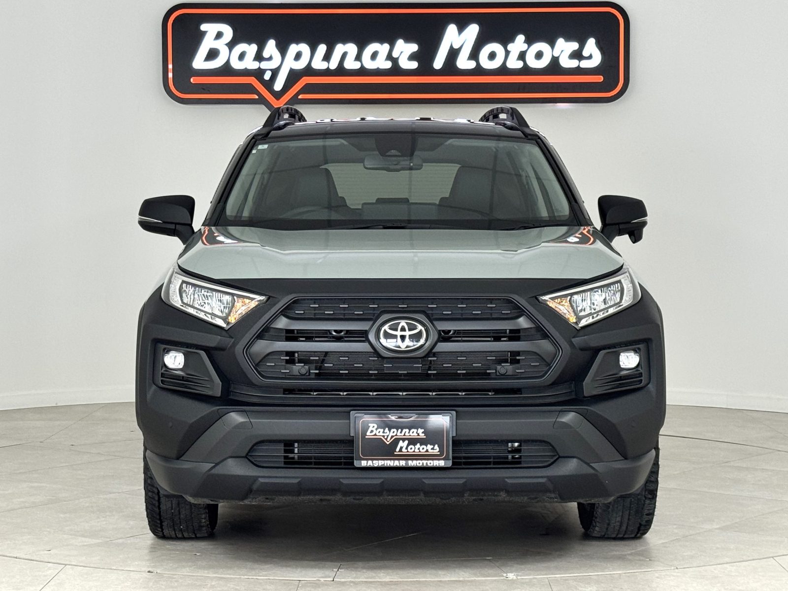Toyota RAV4 2.L 4WD Adventure Offroad Package
