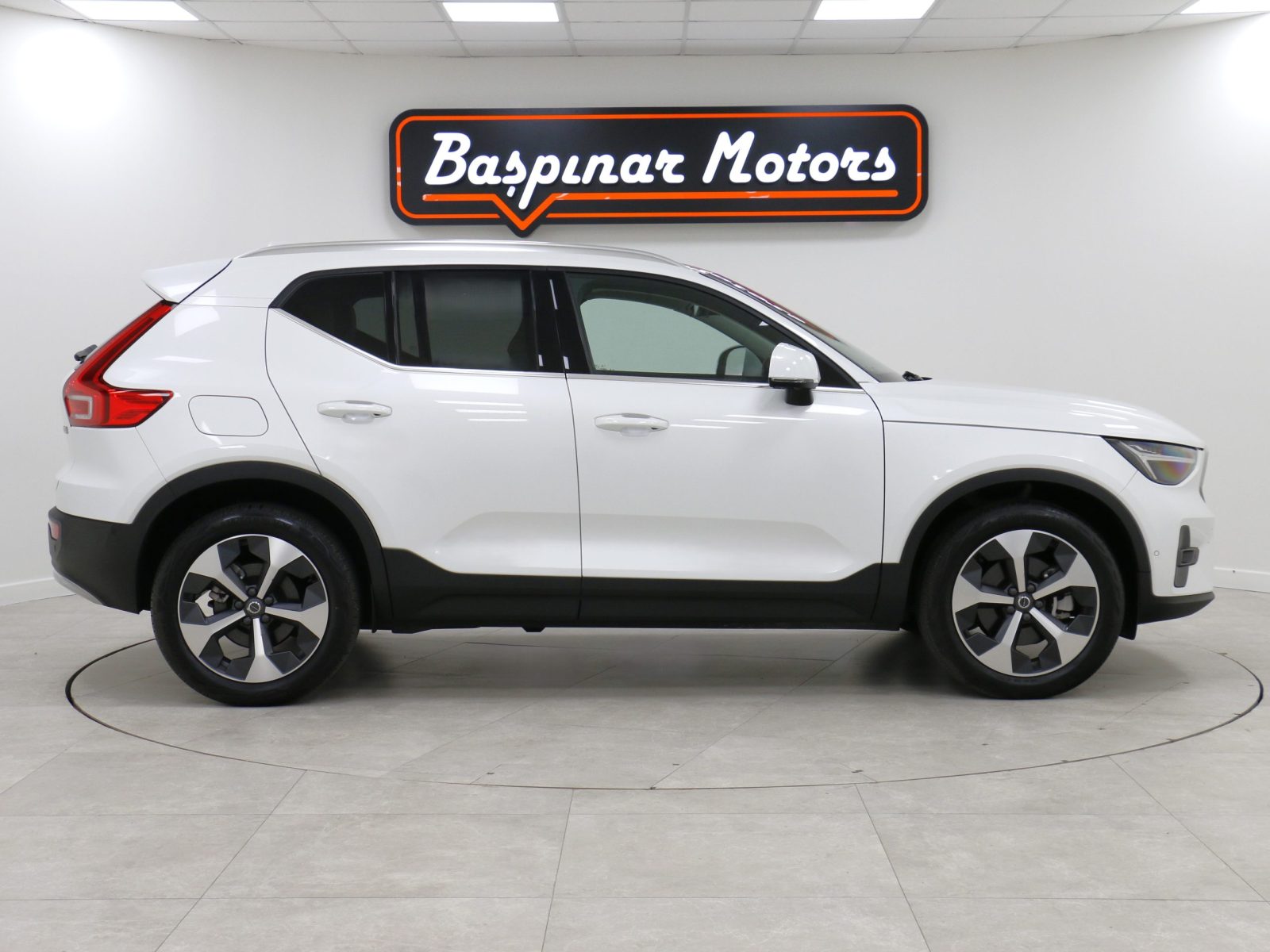 Volvo XC40 Ultimate B4 AWD  Design Mild Hybrid