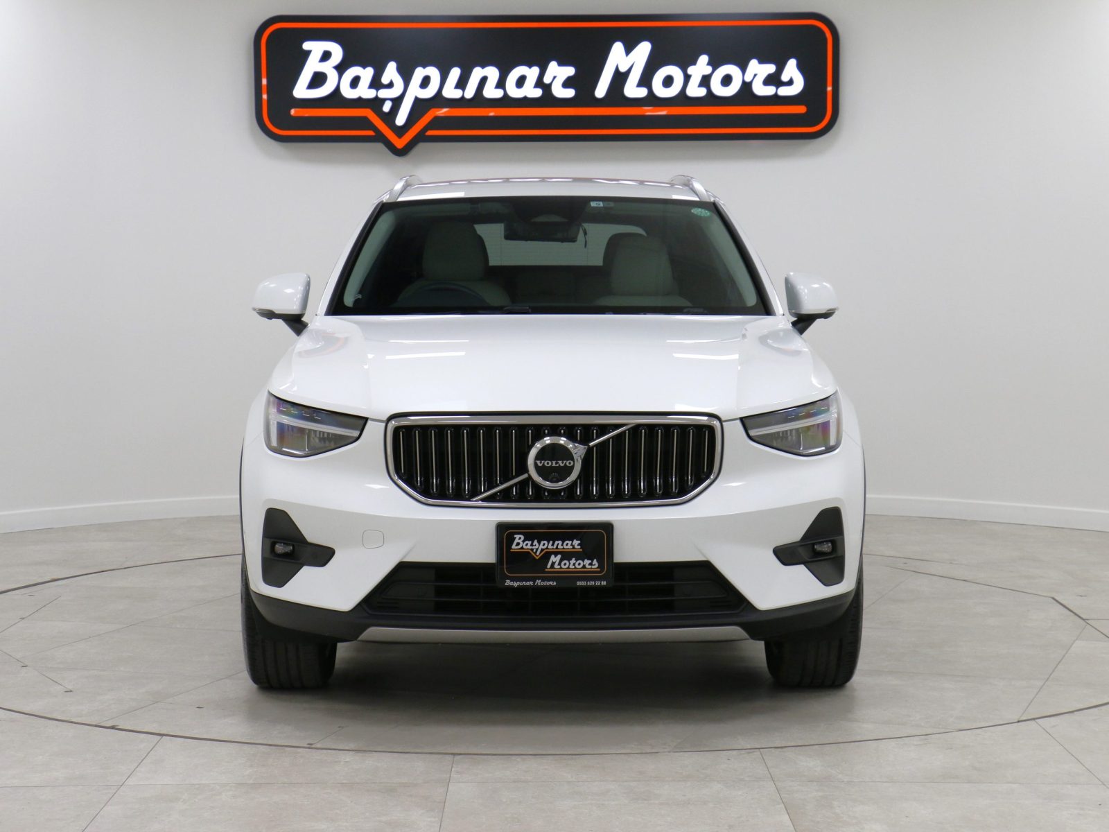 Volvo XC40 Ultimate B4 AWD  Design Mild Hybrid