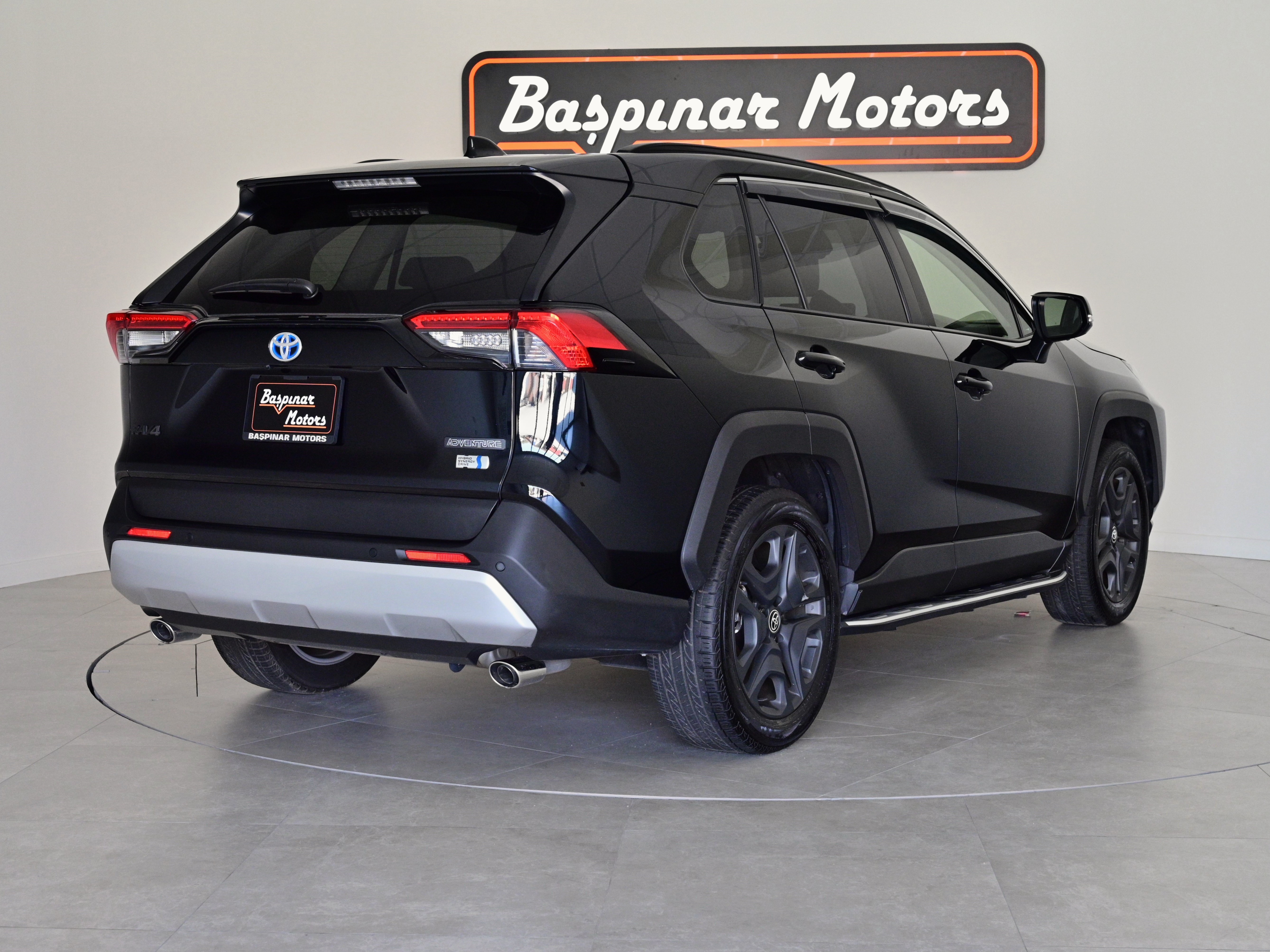 Toyota RAV4 2.5L 4WD Hybrid Adventure