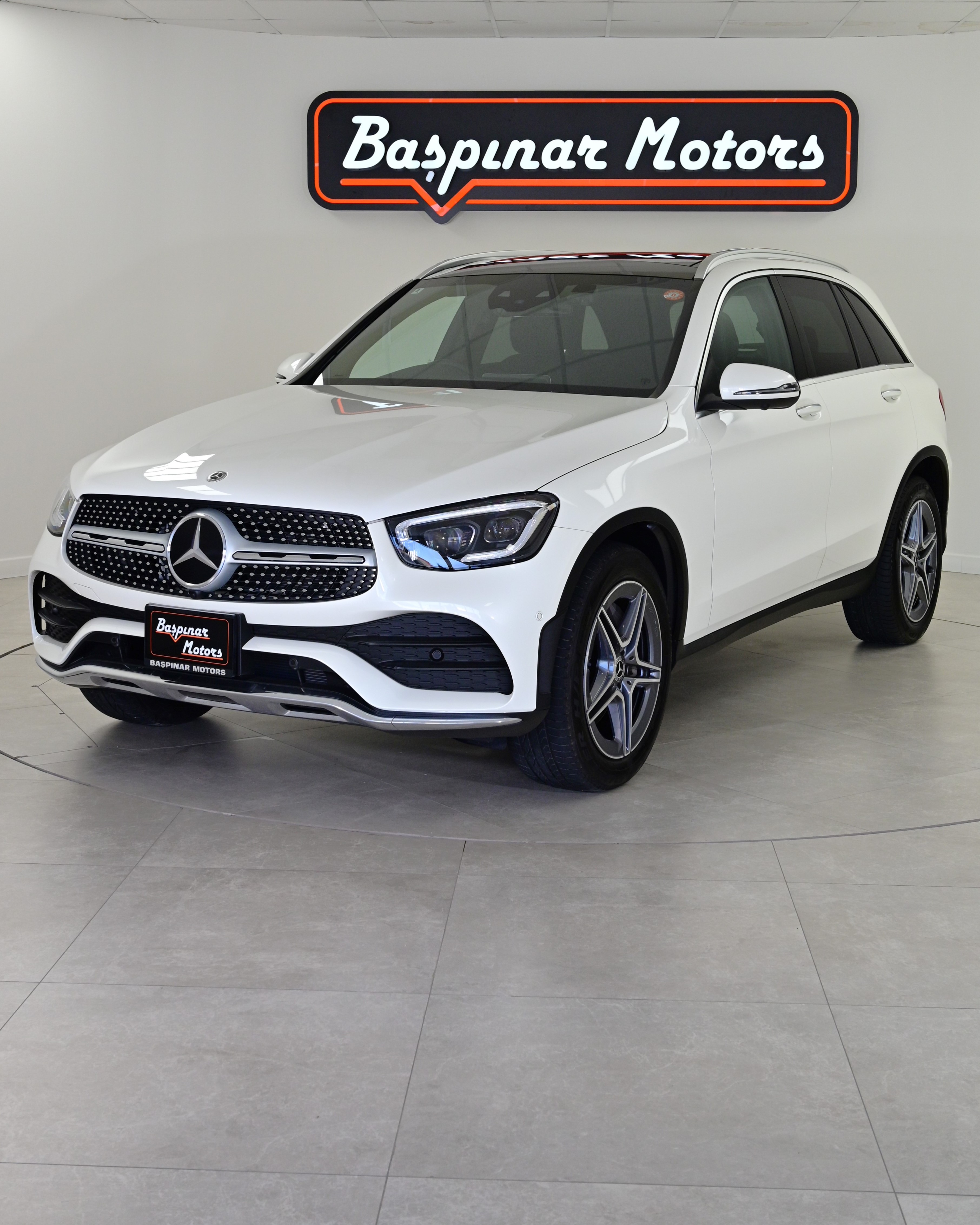 Mercedes Benz GLC 220D Premium Plus AMG LINE