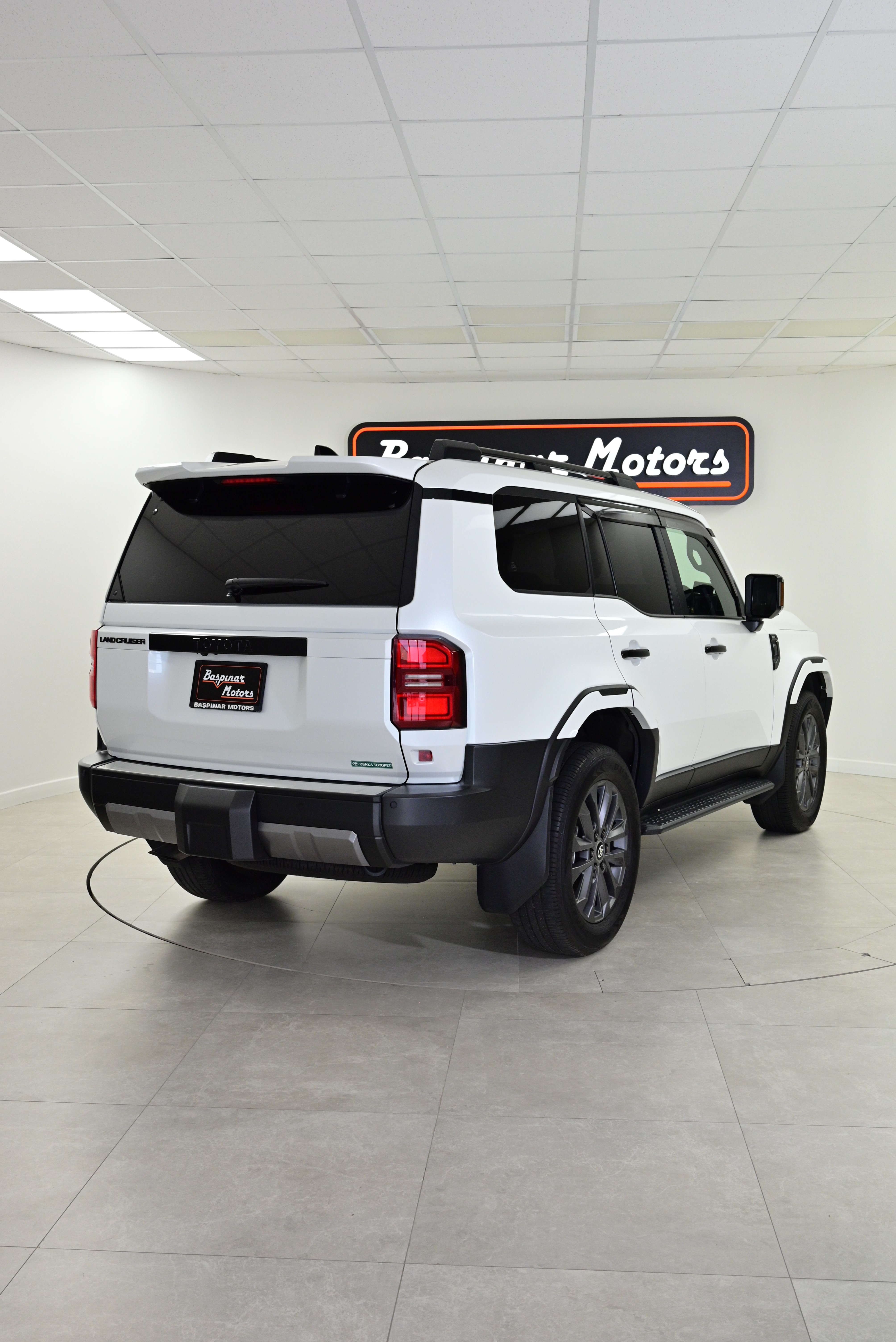 Toyota Land-Cruiser 250 ZX 2.8L Diesel