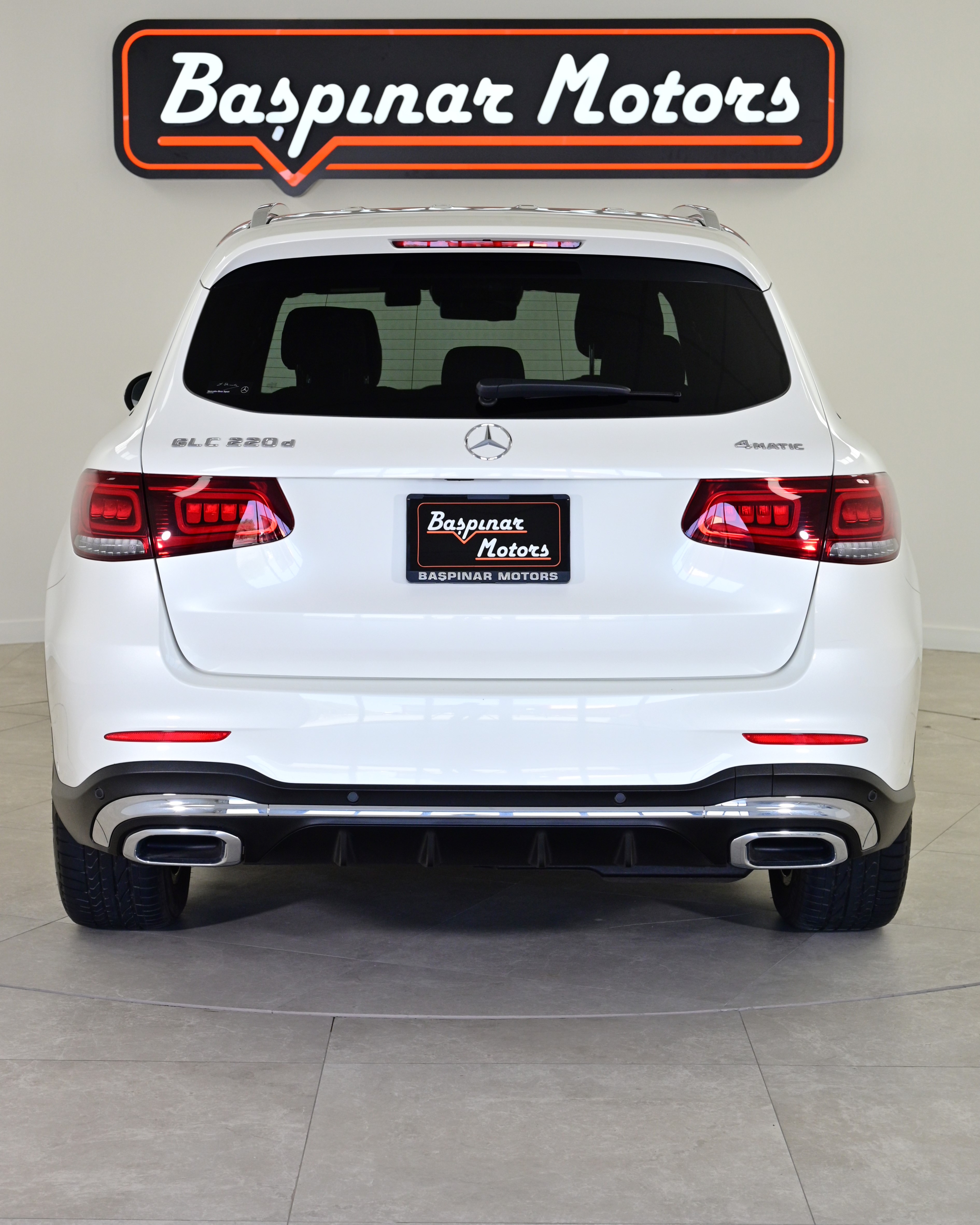 Mercedes Benz GLC 220D Premium Plus AMG LINE