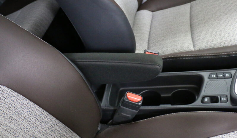
								Toyota Yaris Cross 1.5 Hybrid Z full									