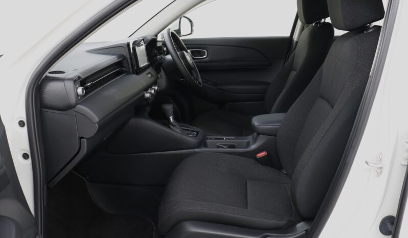 
								Honda Vezel G 1.5L full									