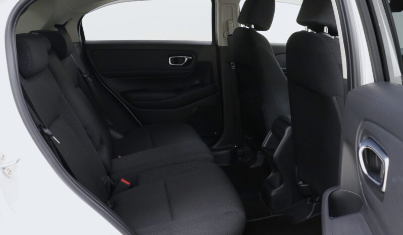 
								Honda Vezel G 1.5L full									
