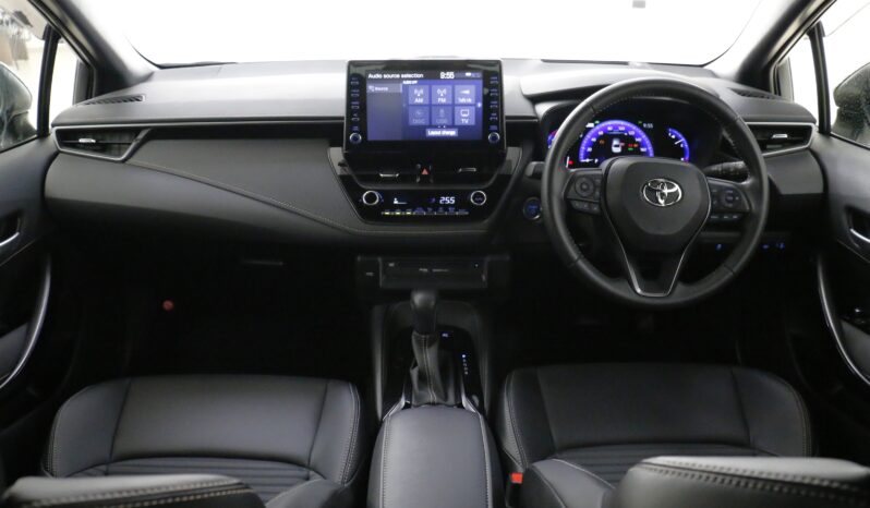 
								Toyota Corolla Hybrid WXB Sedan full									