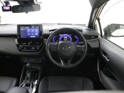 
										Toyota Corolla Hybrid WXB Sedan full									