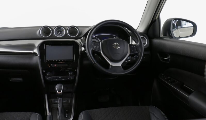
								Suzuki Escudo Hybrid 1.5L full									