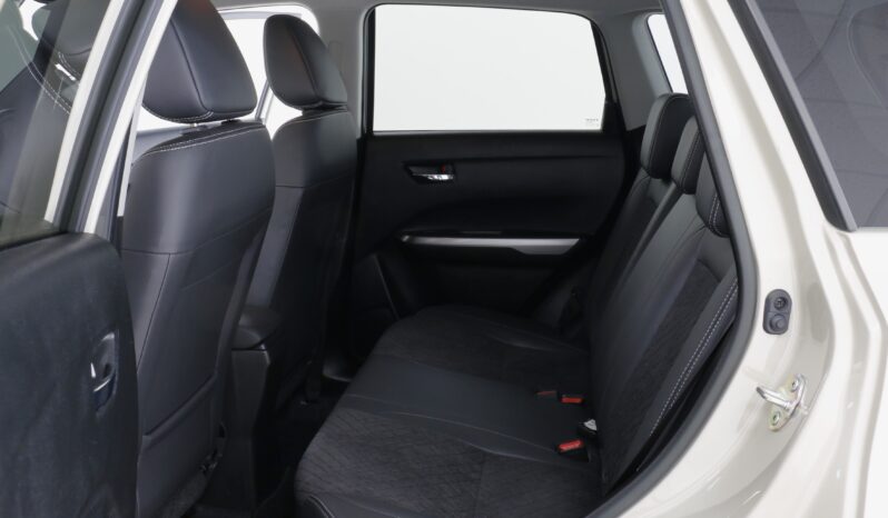 
								Suzuki Escudo Hybrid 1.5L full									