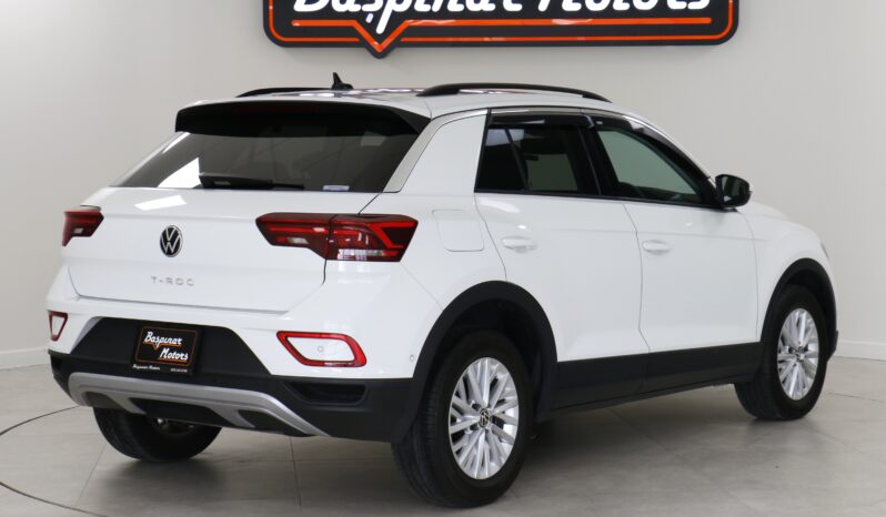 
								Volkswagen T-ROC 1.5L TSI Active full									
