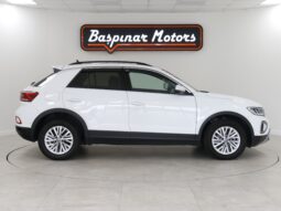 
										Volkswagen T-ROC 1.5L TSI Active full									