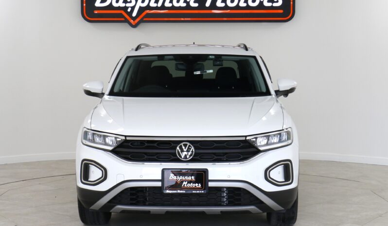 
								Volkswagen T-ROC 1.5L TSI Active full									
