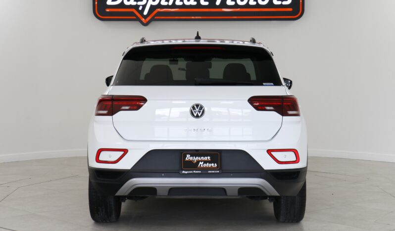
								Volkswagen T-ROC 1.5L TSI Active full									