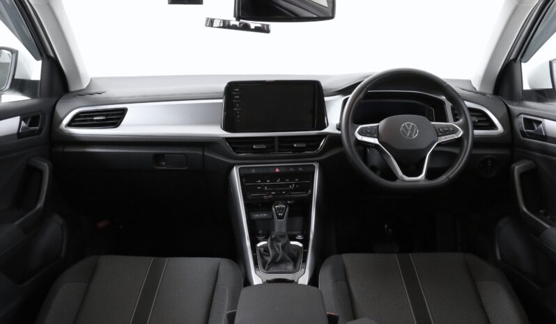 
								Volkswagen T-ROC 1.5L TSI Active full									