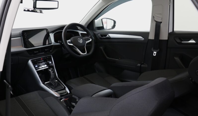 
								Volkswagen T-ROC 1.5L TSI Active full									