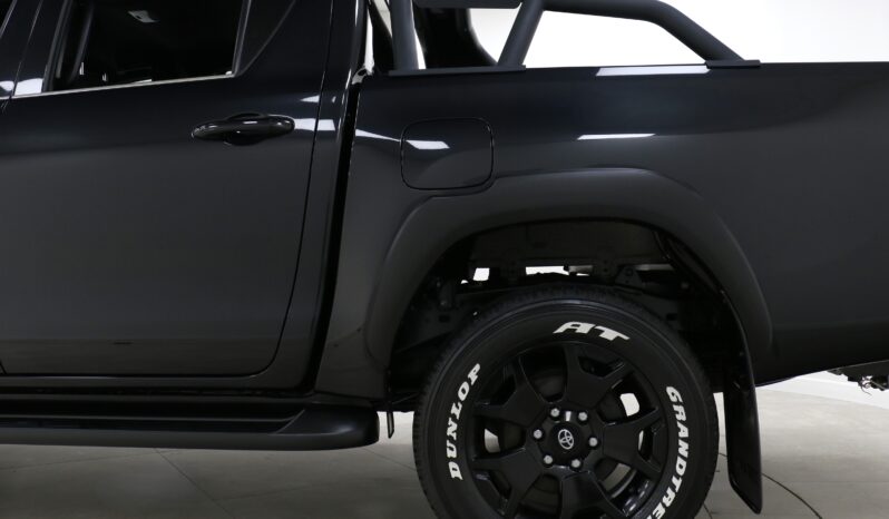 
								Toyota Hilux 2.4D Z Black Rally Edition 4WD full									