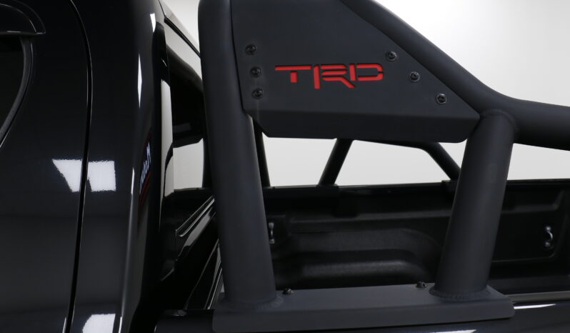 
								Toyota Hilux 2.4D Z Black Rally Edition 4WD full									