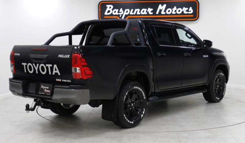 
								Toyota Hilux 2.4D Z Black Rally Edition 4WD full									