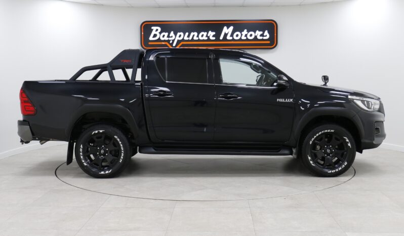
								Toyota Hilux 2.4D Z Black Rally Edition 4WD full									