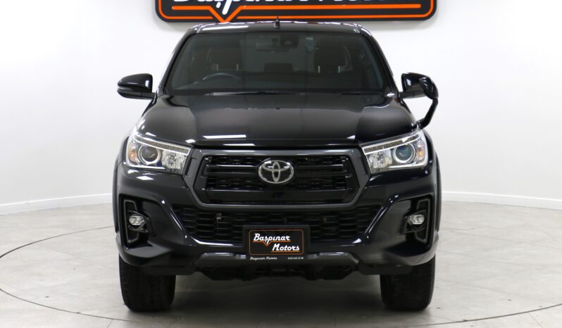 
								Toyota Hilux 2.4D Z Black Rally Edition 4WD full									