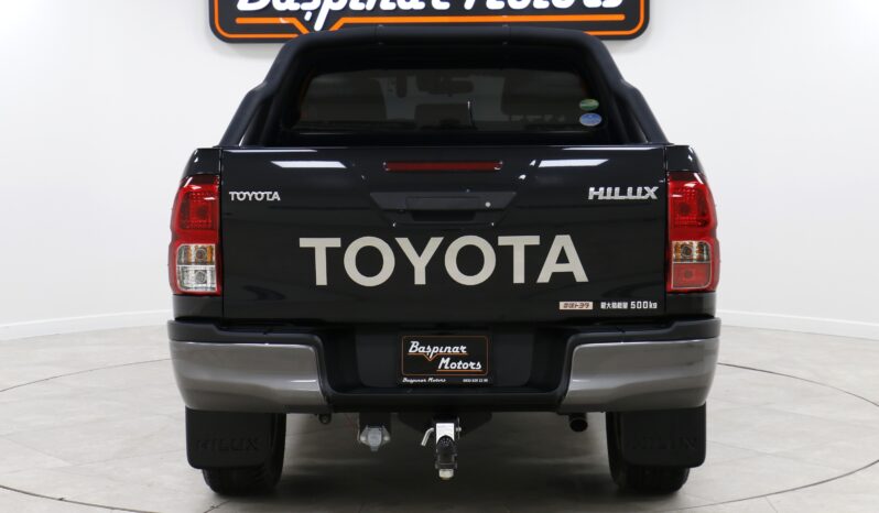 
								Toyota Hilux 2.4D Z Black Rally Edition 4WD full									