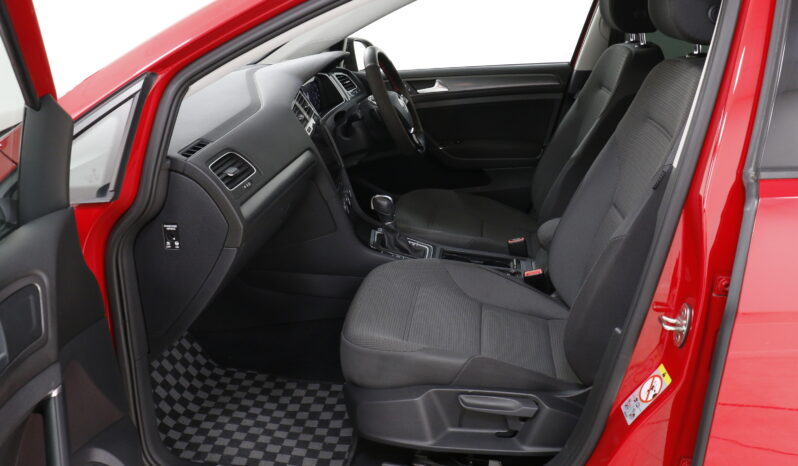 
								Volkswagen Golf 7.5 full									