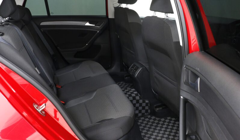 
								Volkswagen Golf 7.5 full									