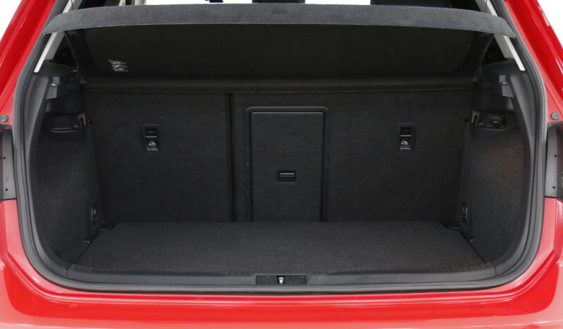 
								Volkswagen Golf 7.5 full									