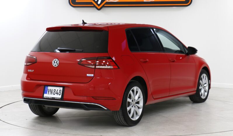 
								Volkswagen Golf 7.5 full									