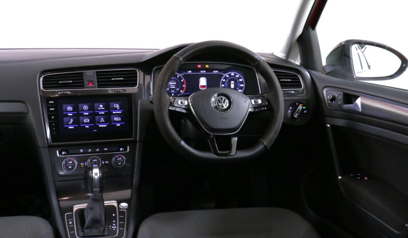 
								Volkswagen Golf 7.5 full									