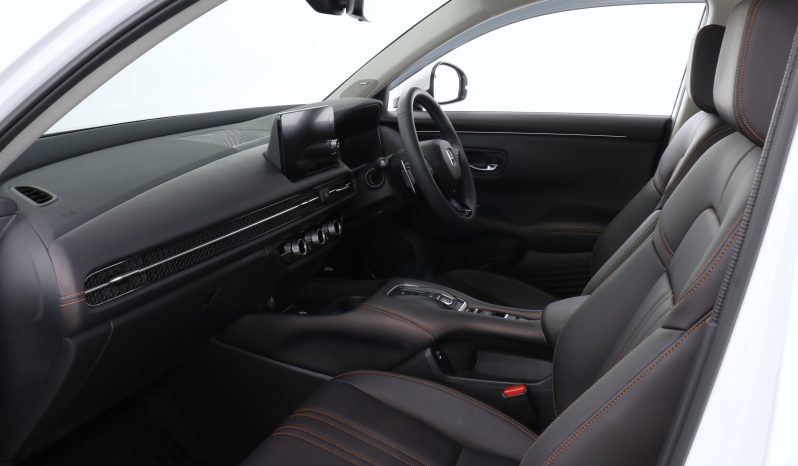 
								Honda ZR-V Z 2.0L E:HEV full									