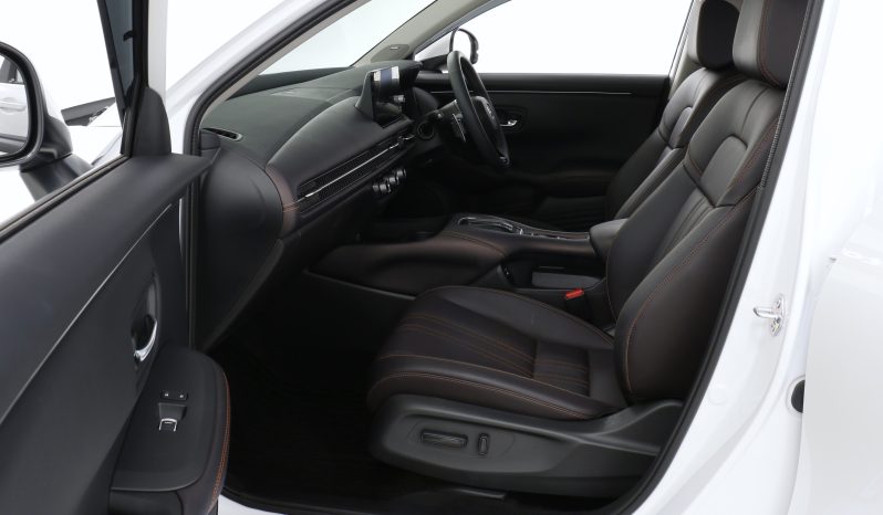 
								Honda ZR-V Z 2.0L E:HEV full									