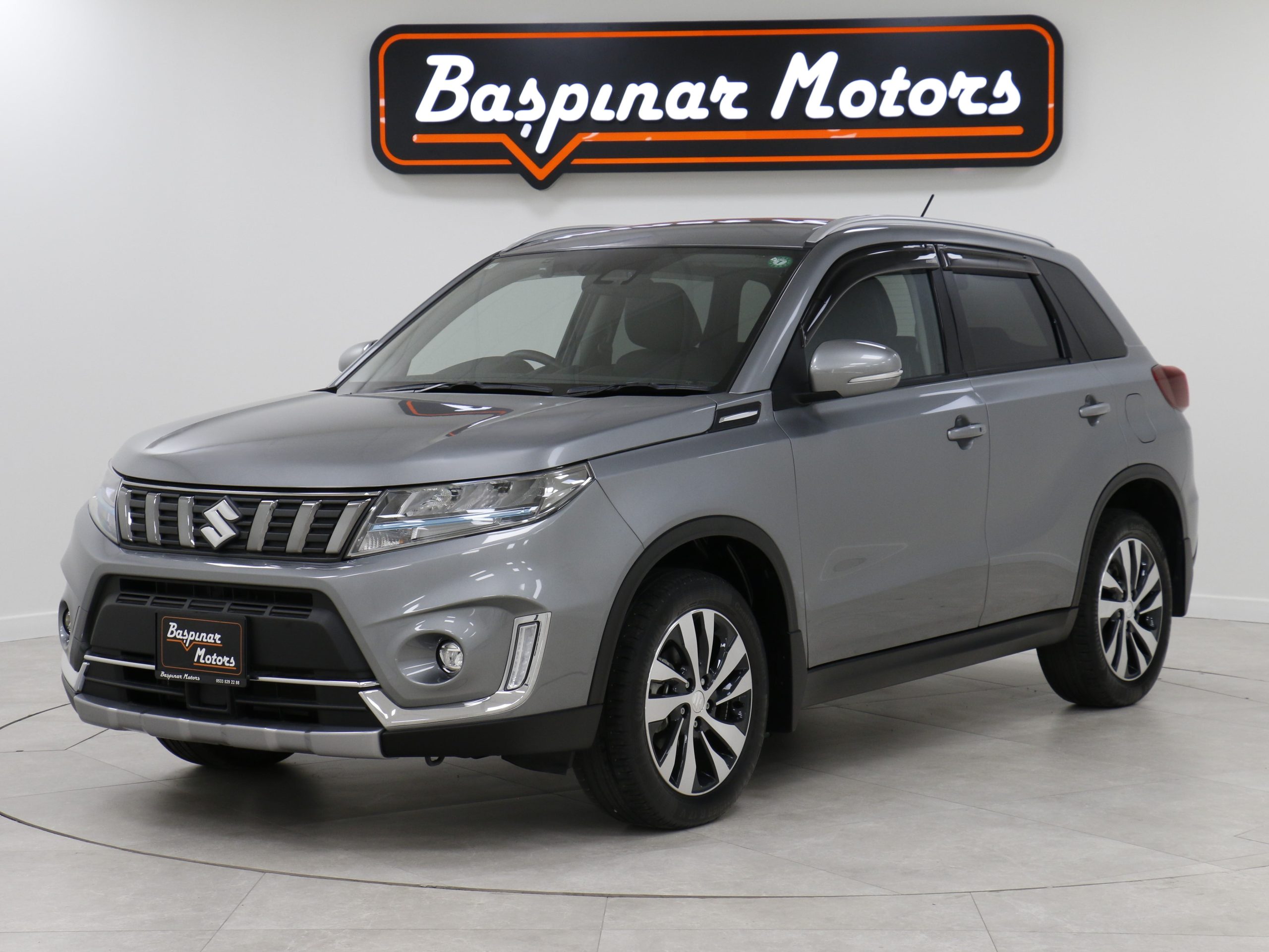 Suzuki Escudo Hybrid 1.5L