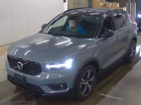 Volvo XC40 B4 AWD R Design Mild Hybrid