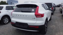 
										Volvo XC40 Ultimate B4 AWD  Design Mild Hybrid full									