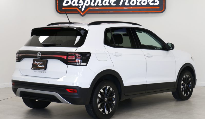 
								Volkswagen T-Cross 1.0L TSI 1st full									