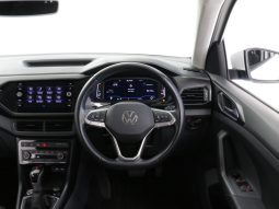 
										Volkswagen T-Cross 1.0L TSI 1st full									
