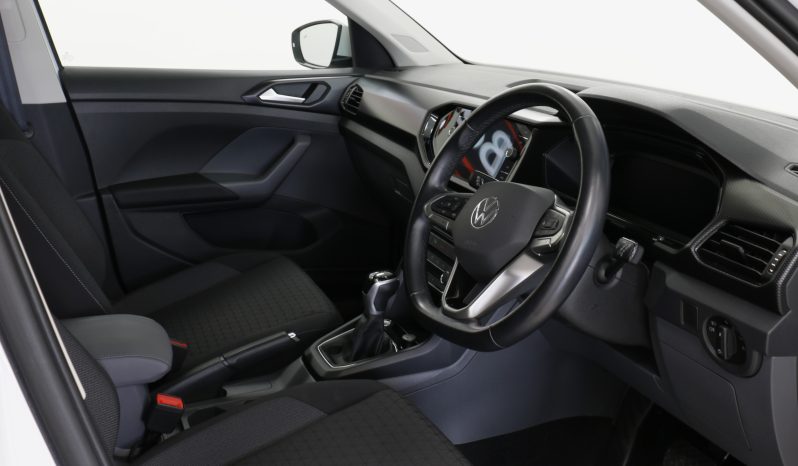 
								Volkswagen T-Cross 1.0L TSI 1st full									