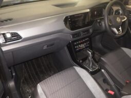 
										Volkswagen T-Cross TSI R Line 1.0L full									