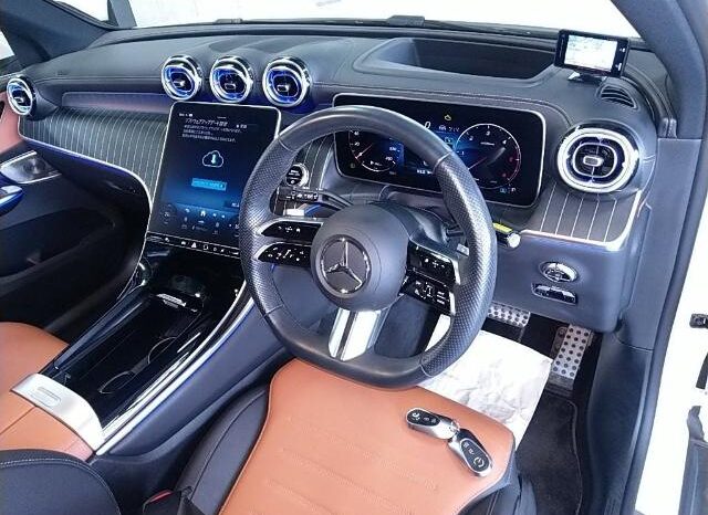 
								Mercedes Benz GLC 220D 4Matic ISG Model AMG LINE full									