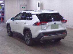 Toyota RAV4 2.5L 4WD Adventure Hybrid