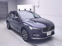 Volvo XC60 Ultimate B5 AWD  Design Mild Hybrid
