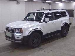 Toyota Land-Cruiser 250 VX 2.8L Diesel