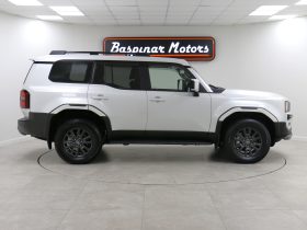 Toyota Land-Cruiser 250 VX 2.8L Diesel