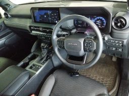 Toyota Land-Cruiser 250 VX 2.8L Diesel