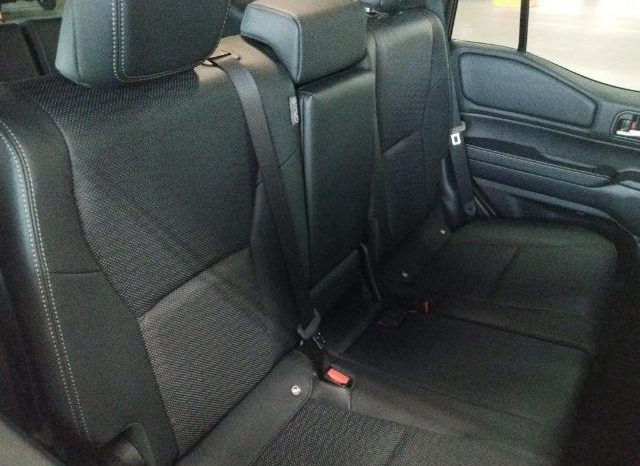 
								Toyota Land-Cruiser 250 VX 2.8L Diesel full									