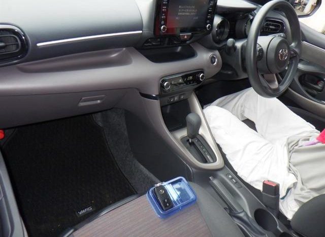 
								Toyota Yaris G 1.5L full									