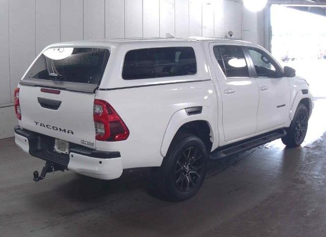 
								Toyota Hilux Z GR Sport 2.4D full									